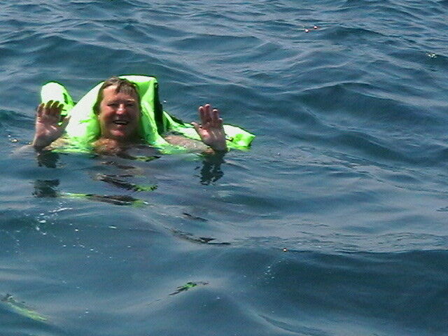  5226126  Nik, 52 ,    