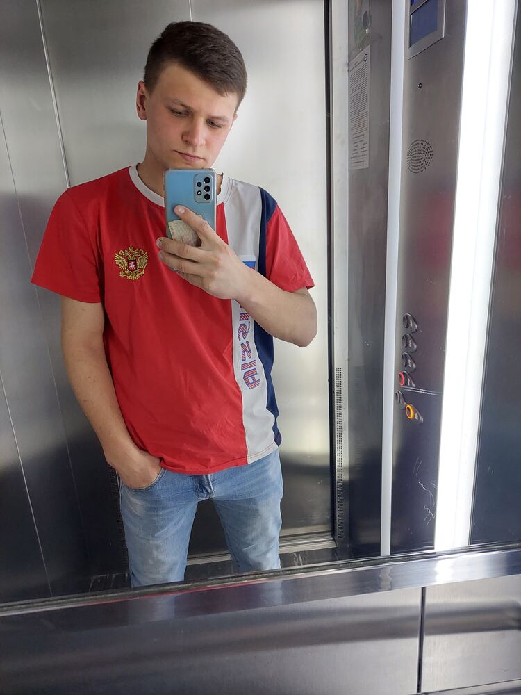  ,   Mikhail, 24 ,   ,   