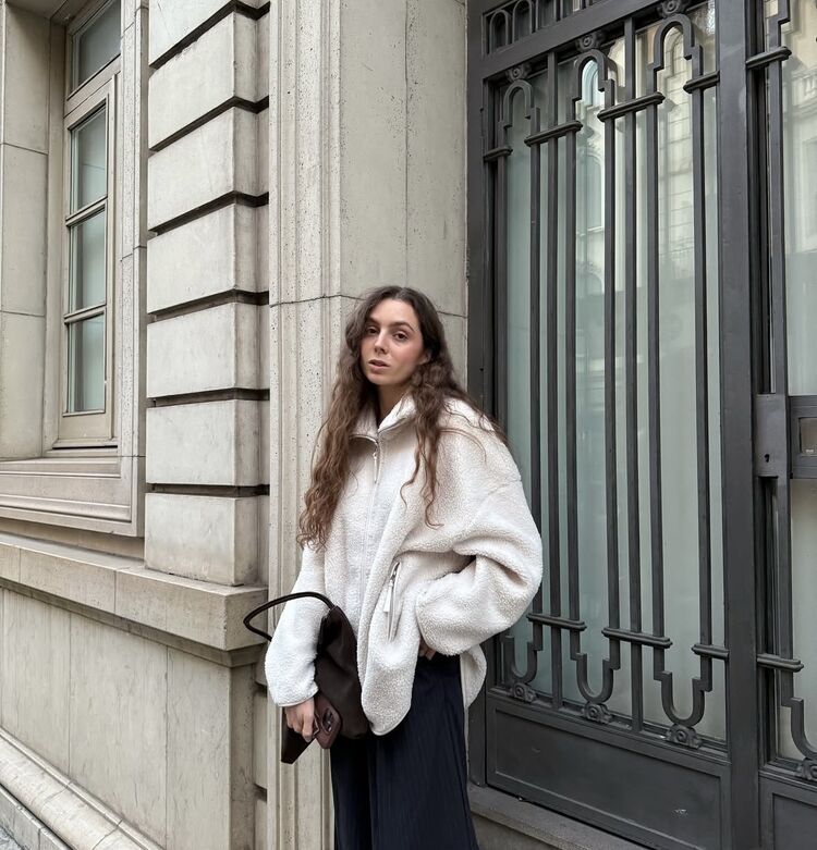  54425816  , 27 ,    -