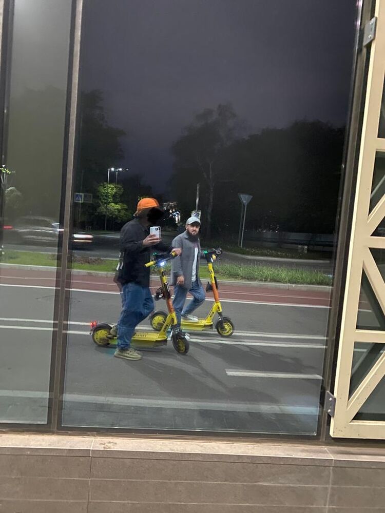  26780856  Zainidin, 29 ,    