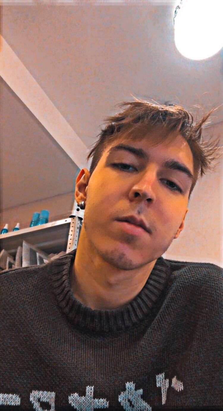  27187236  , 24 ,    -