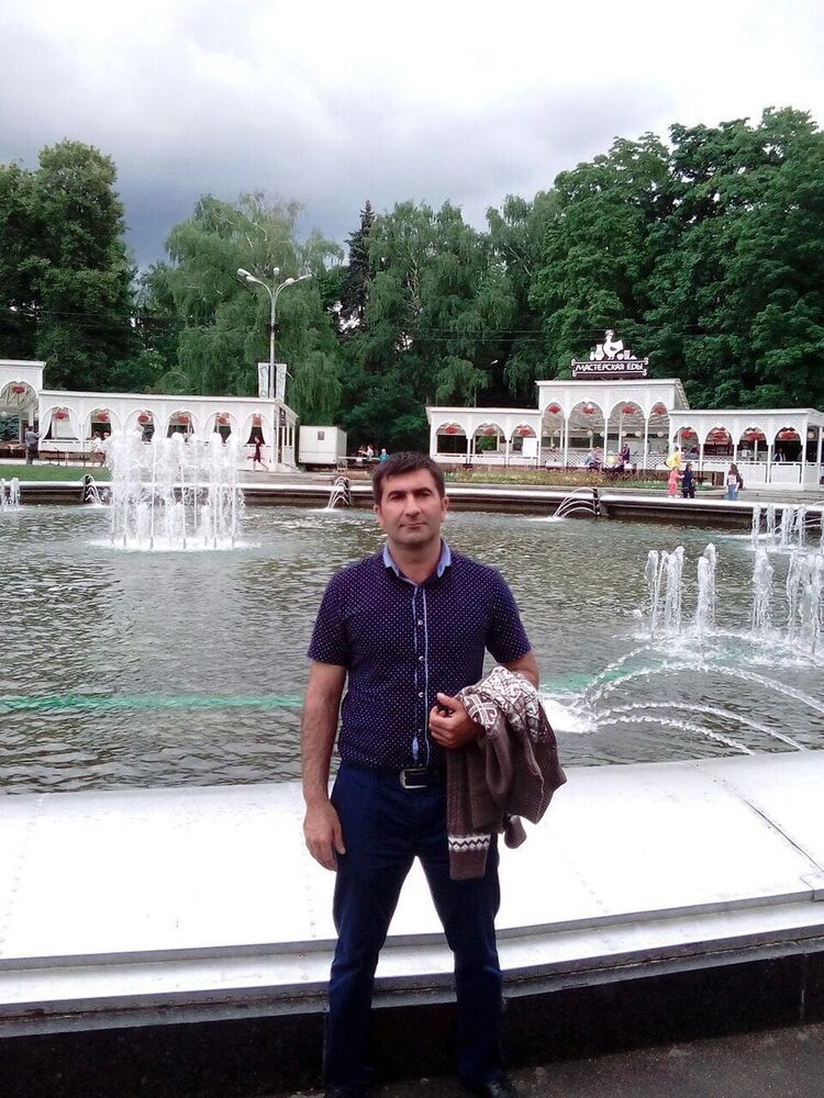  8305316  Ruslan, 45 ,    