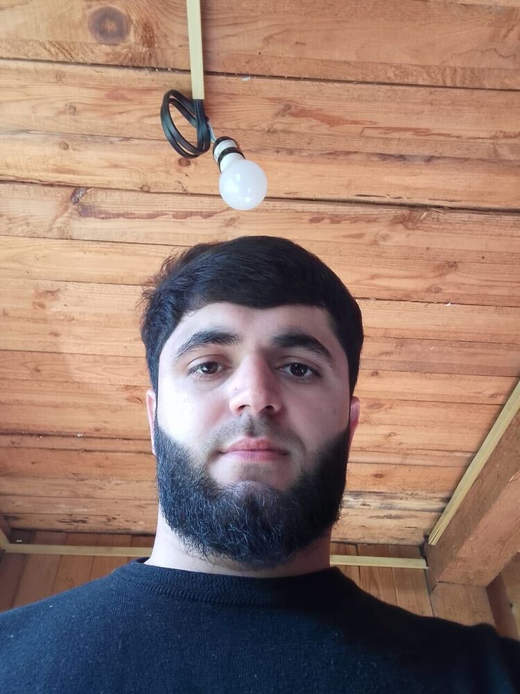  ,   Ali, 26 ,   ,   
