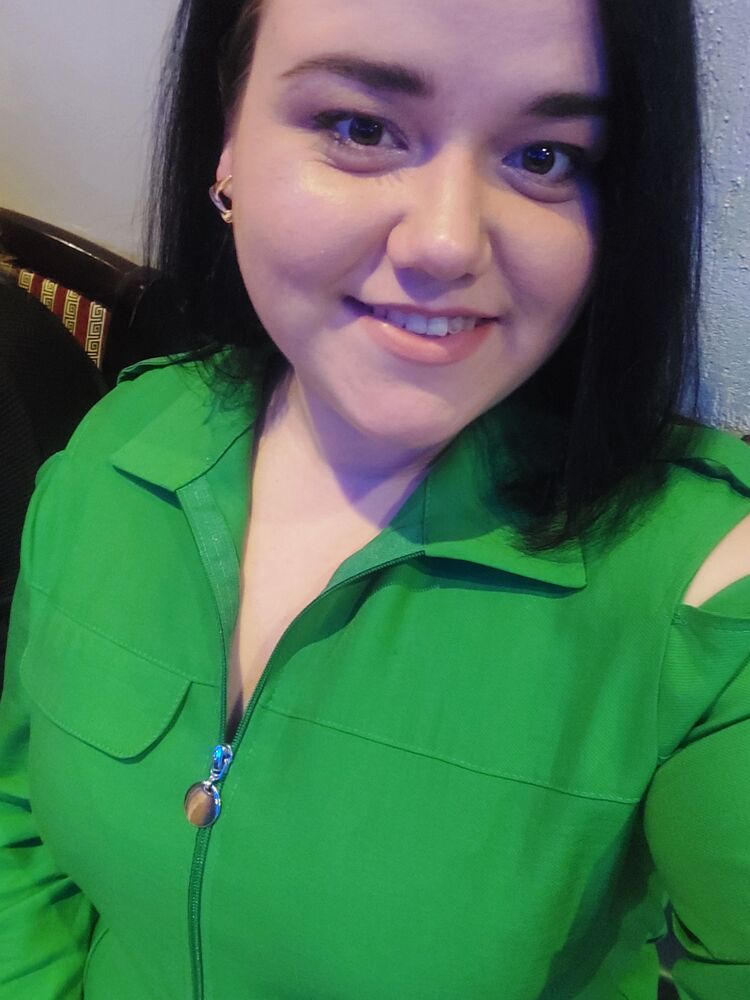  ,   Alexandra, 26 ,   c , 