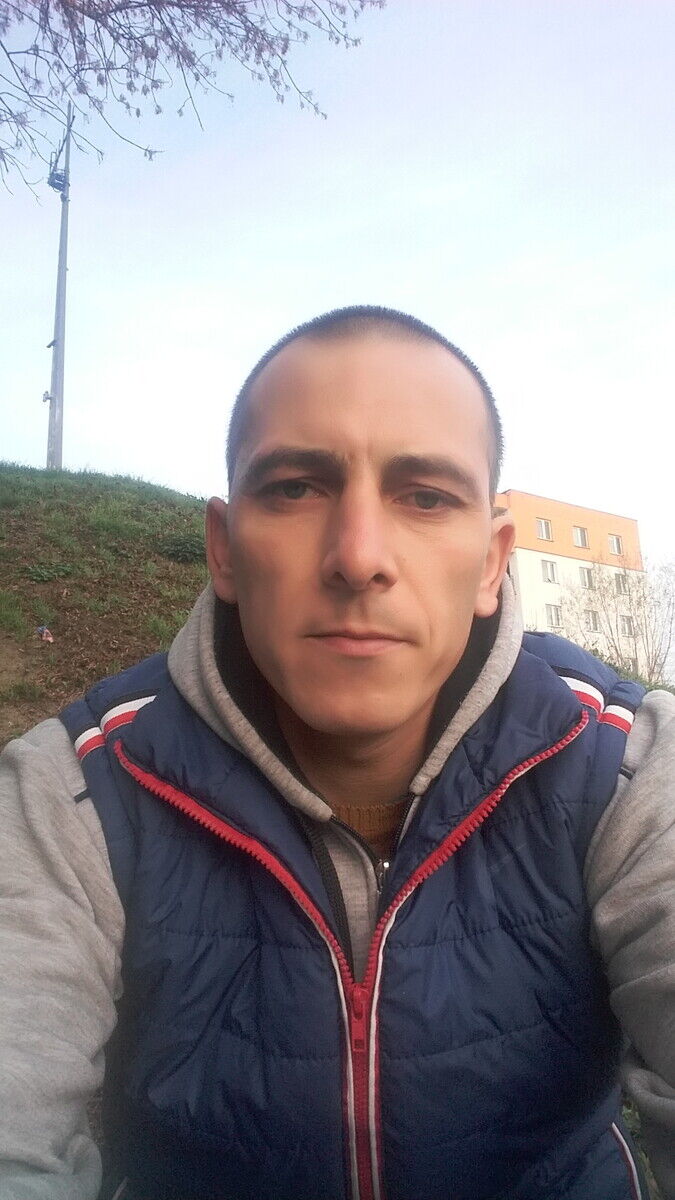  20779826  , 34 ,    