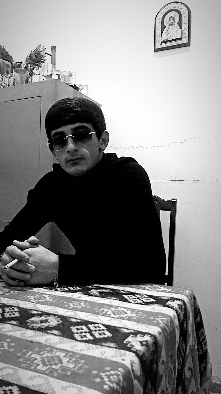  30815586  Lyov, 20 ,    