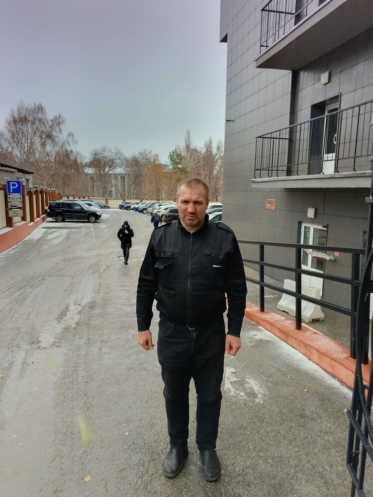  51439376  Aleksandr, 54 ,    