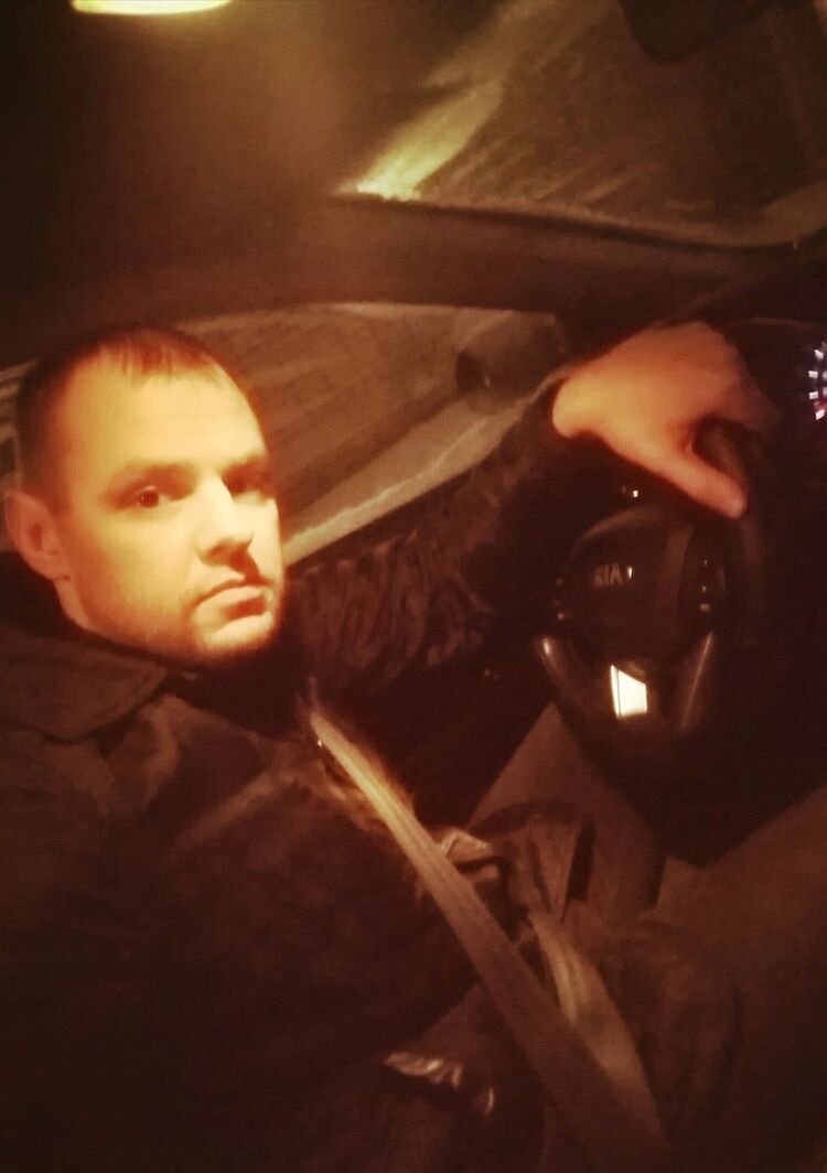  52966156  Fedor, 33 ,     