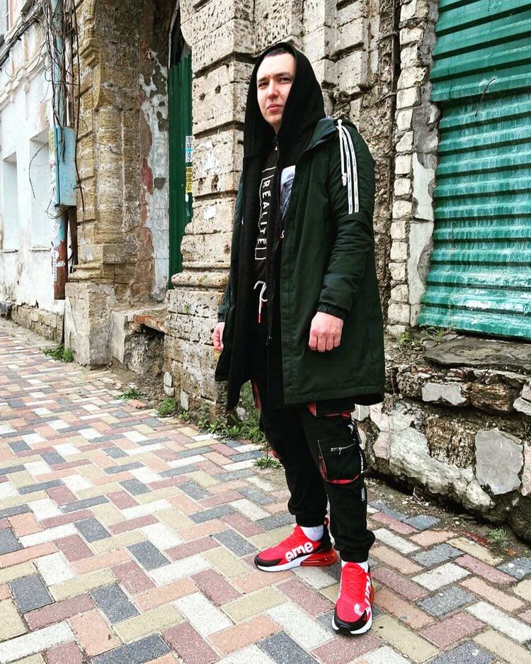  ,   Vitalik, 34 ,   ,   , c , 