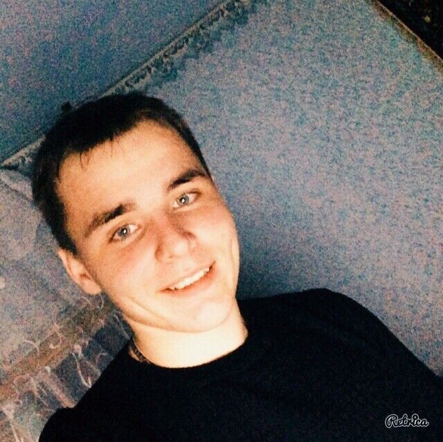  18702706   , 30 ,    --