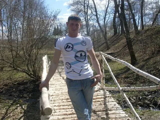  43625136  Ivan, 39 ,    