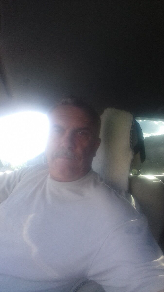  9749406  Oleg, 60 ,    