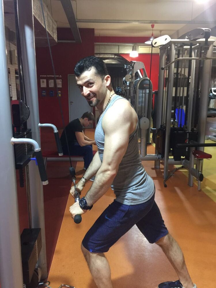 25020586  Ali, 43 ,    