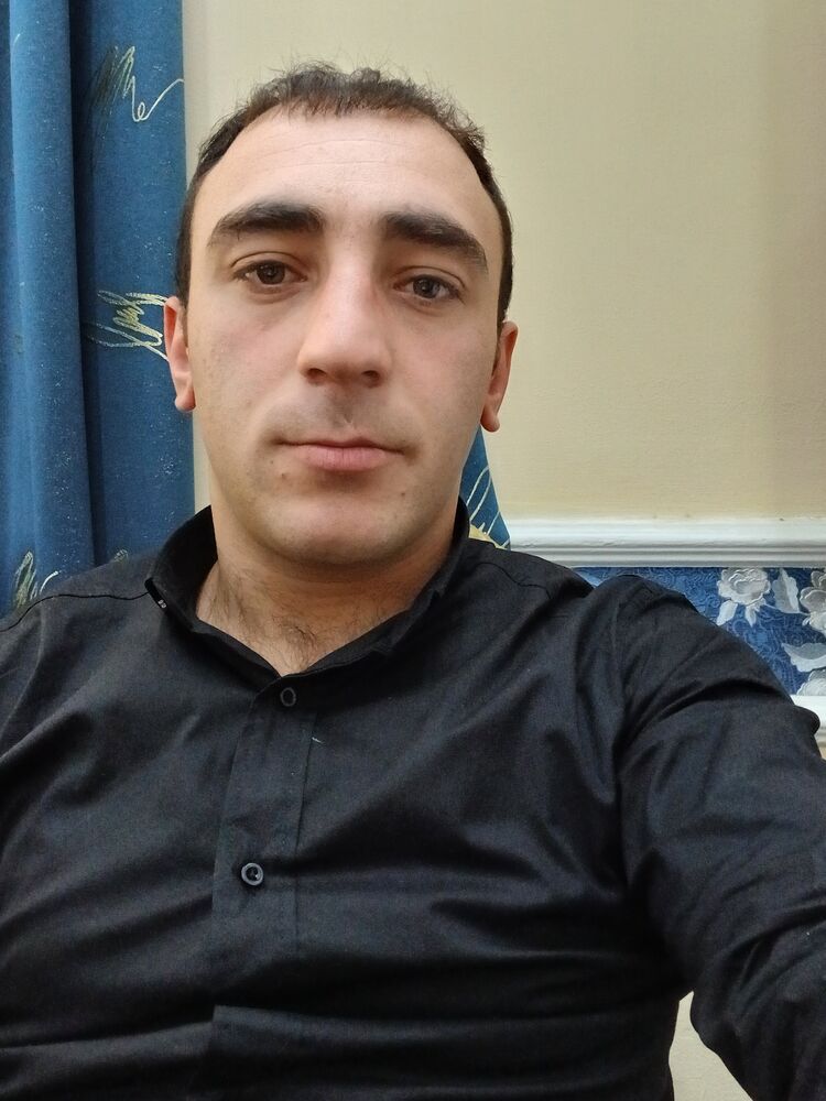  42864866  Ziyad, 31 ,    