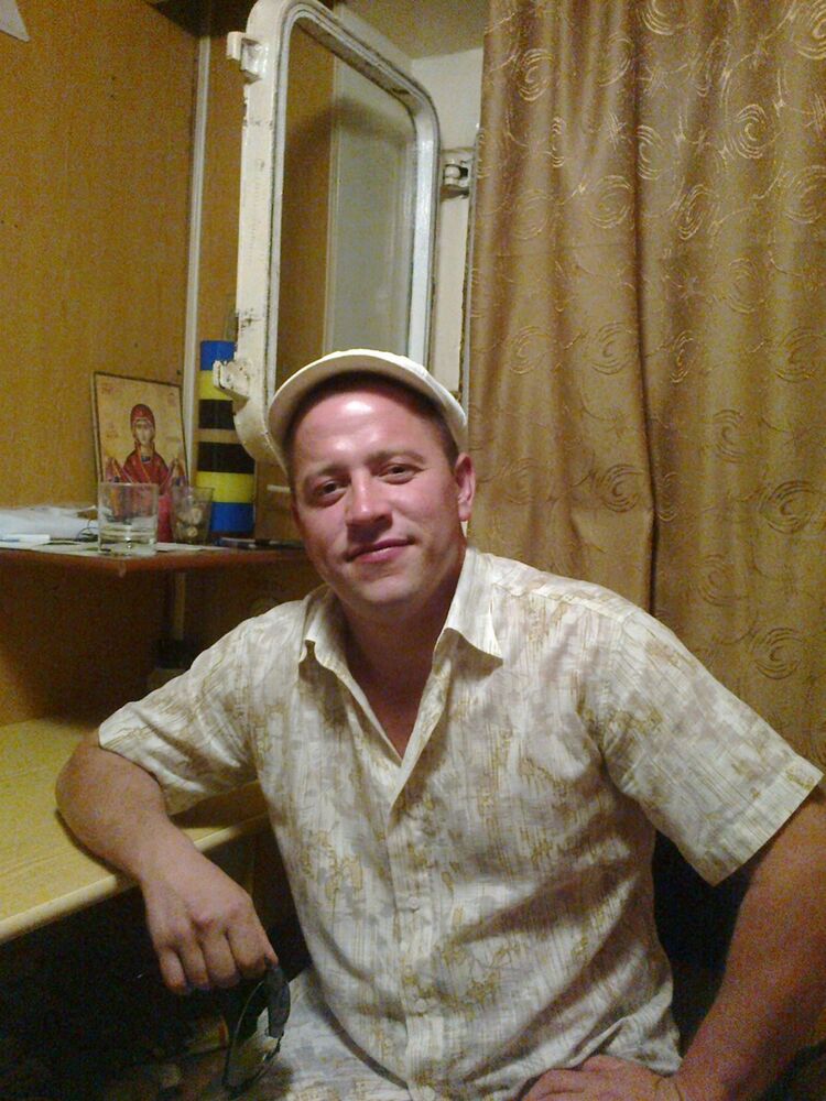  ,   Sergey, 49 ,  