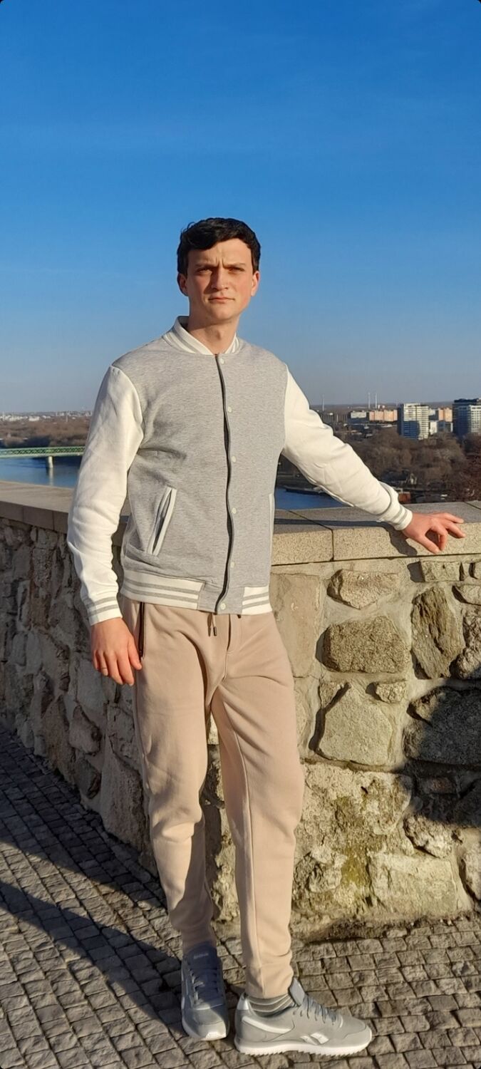  36253166  Nik, 31 ,    