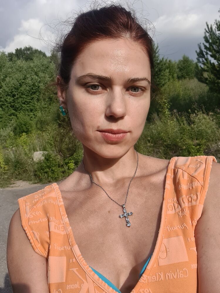  52645676  Elena, 44 ,    