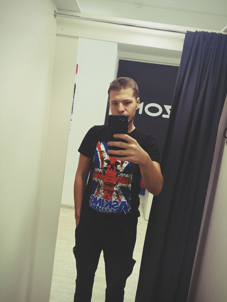  43259056  Nikolay, 24 ,    -