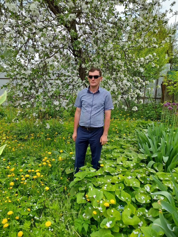  ,   Artyom, 39 ,   ,   