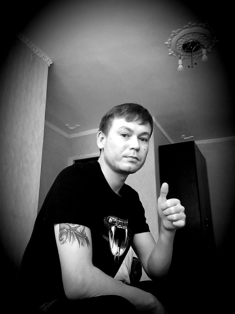  ,   Mihail, 37 ,   ,   