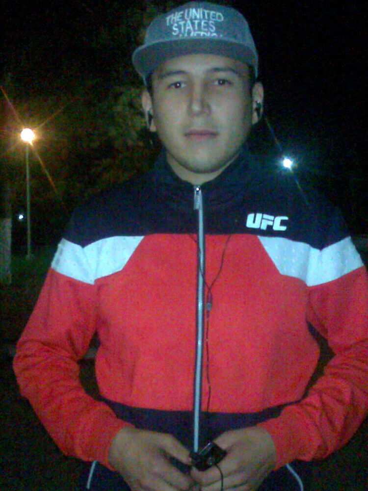  ,   Kamron, 33 ,     , c 