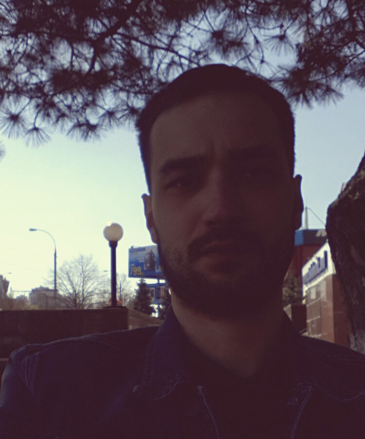  7493126  Alexandr, 37 ,    