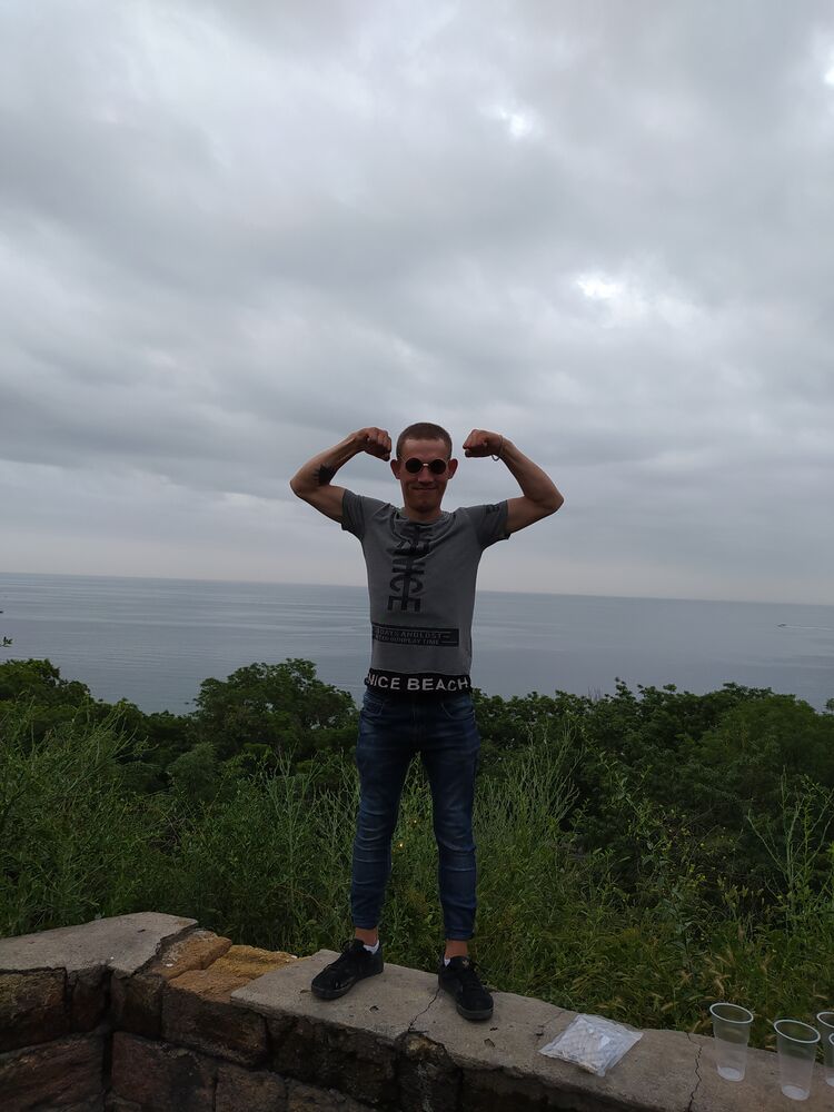  ,   Denis, 27 ,   ,   , c , 
