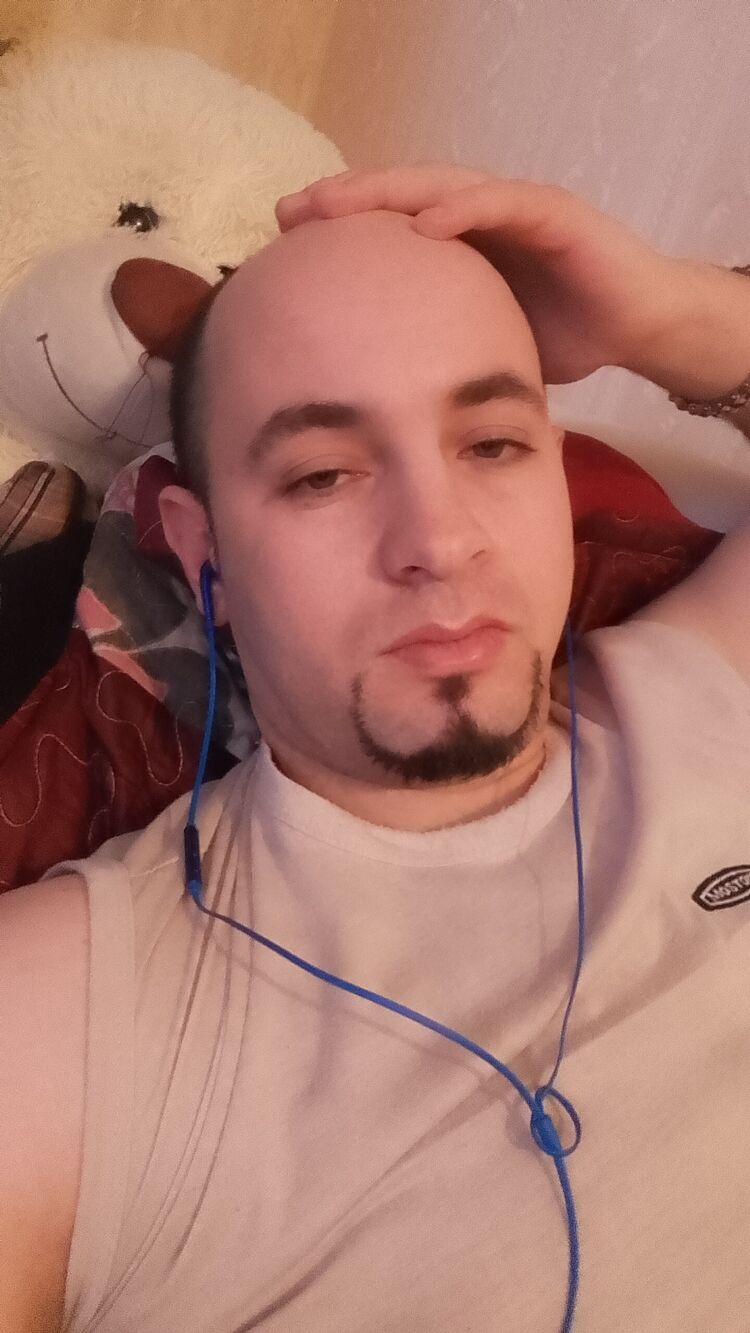 ���� 24875306 ������� Badji, 32 ����, ���� ���������� � �����-����������