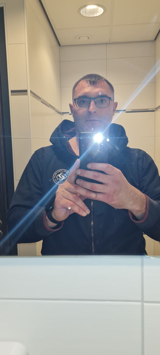  Emmerich,   Evgeny, 43 ,   c 