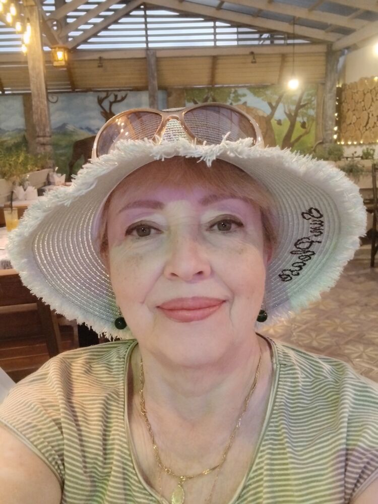  ,   Olga, 60 ,   ,   