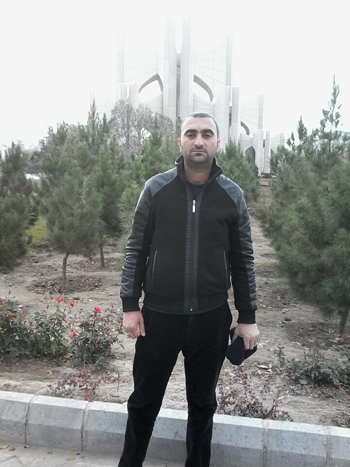  ,   Samir, 42 ,   