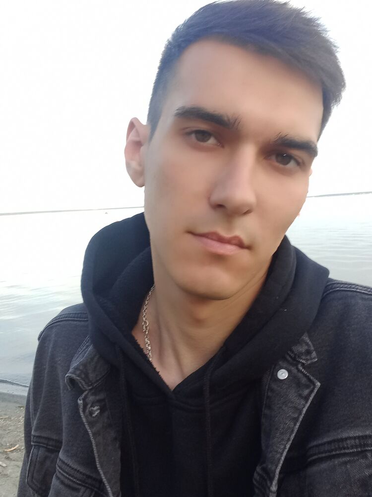  33170326  , 24 ,    