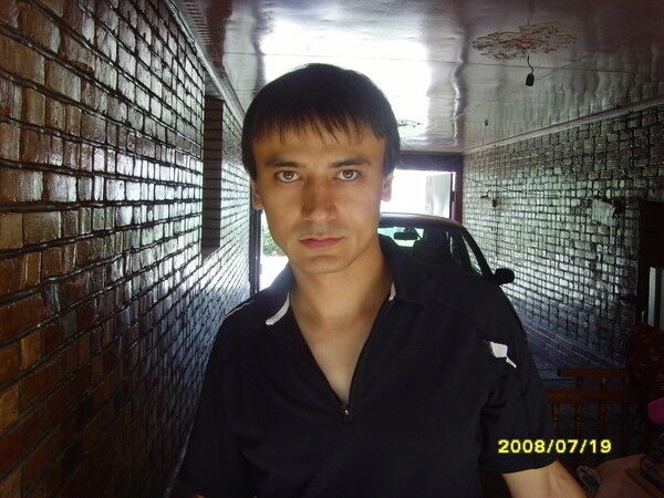  15731376  Muzaffar, 44 ,    