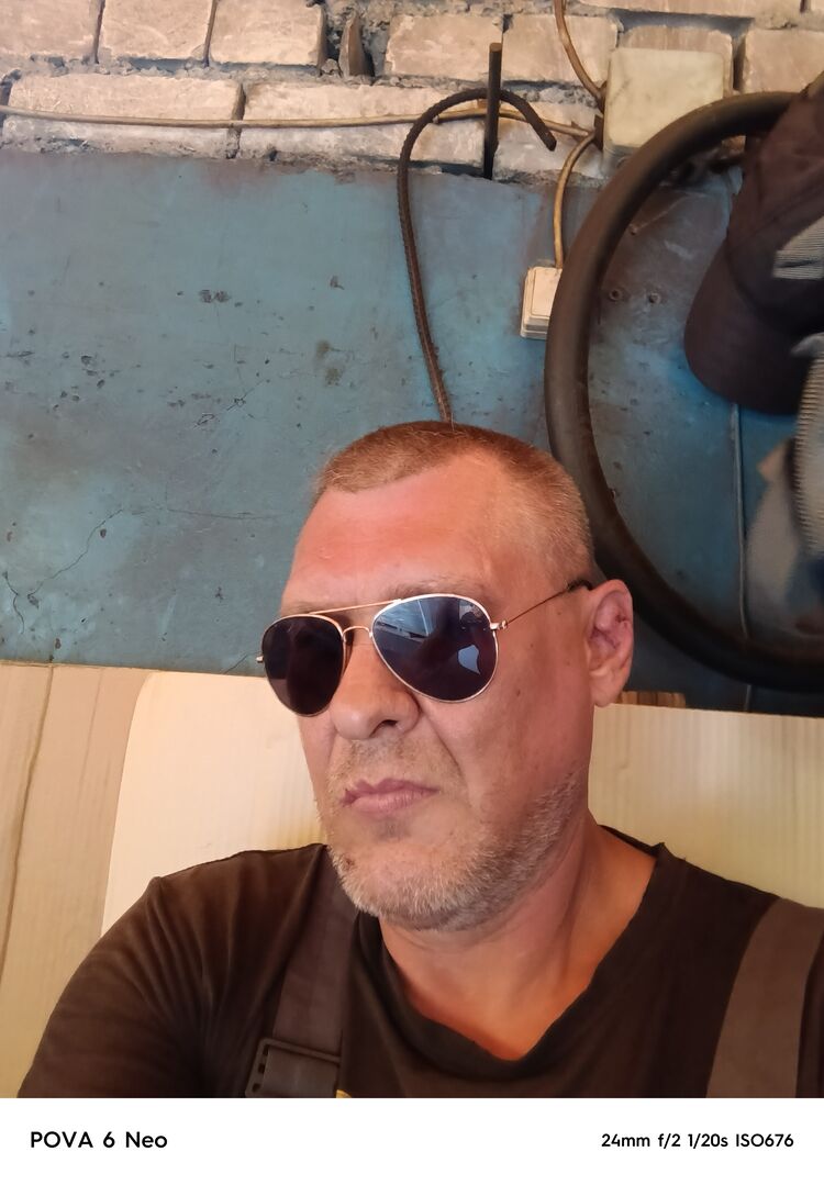  52826306  , 43 ,    