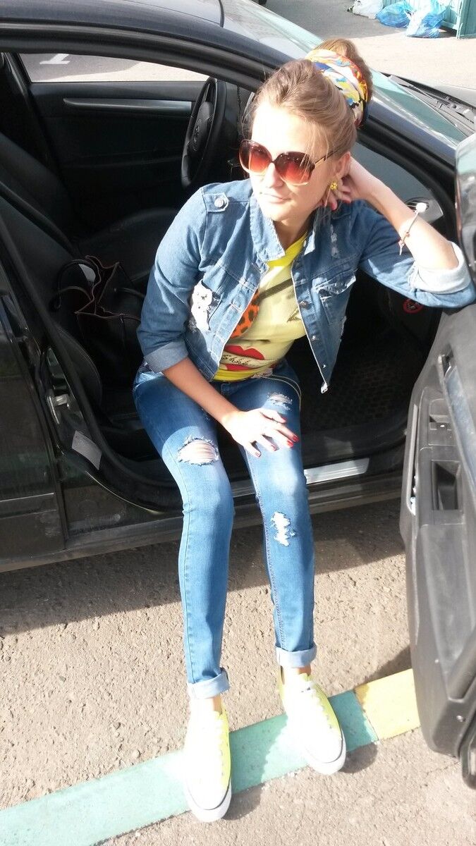  5773856  Elena, 42 ,    