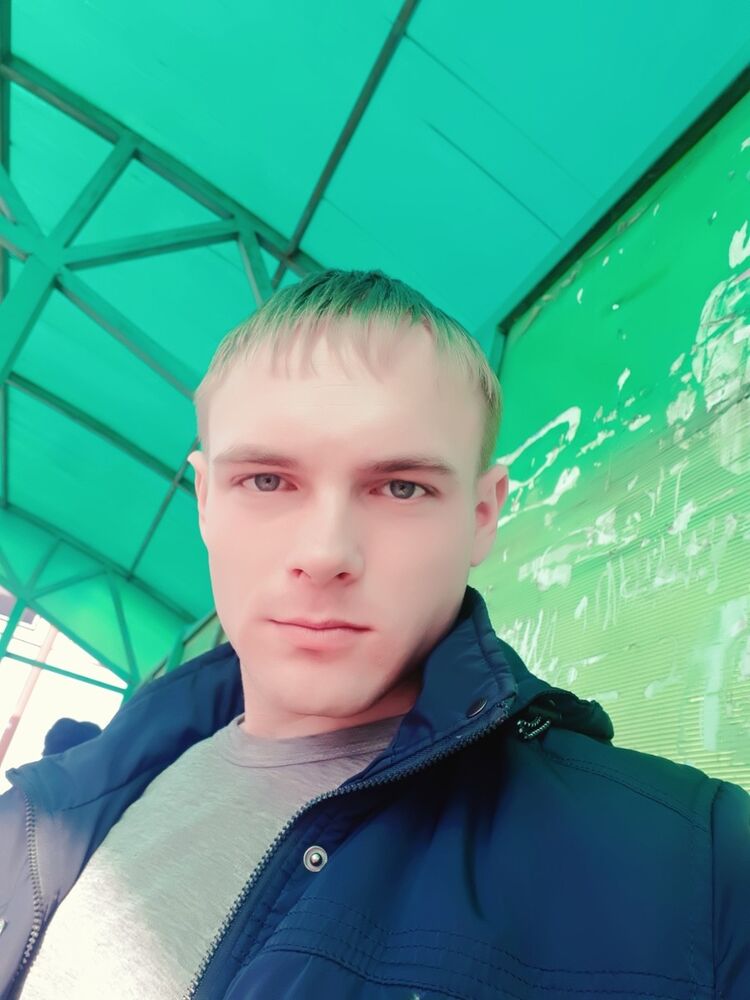  -,   Artyom, 28 ,   
