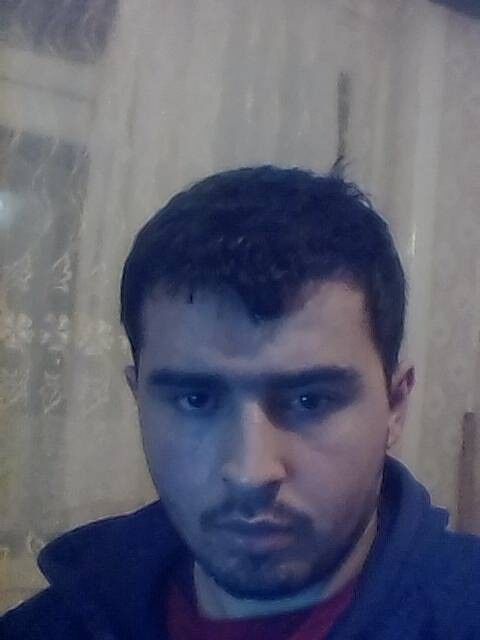  8920036  Urfan, 32 ,    