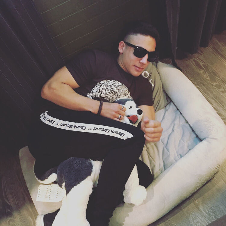  ,   Artem, 23 ,   ,   , c 