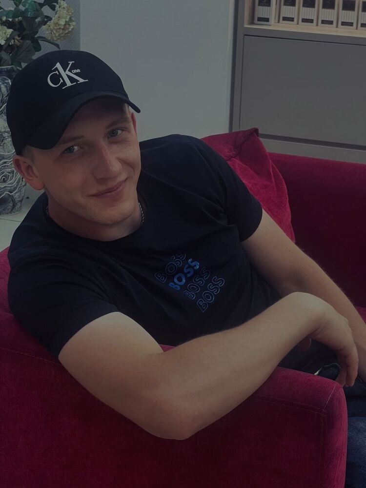  52545136  Moriarty, 27 ,    