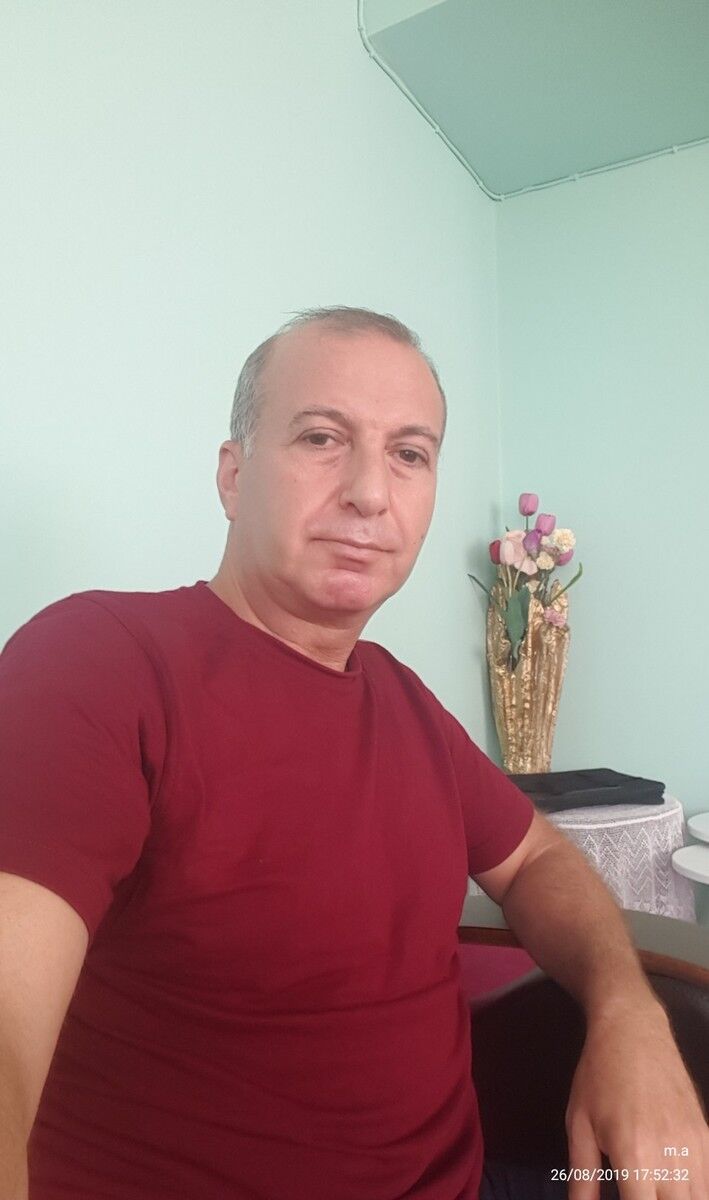  17225846  Alex, 50 ,    