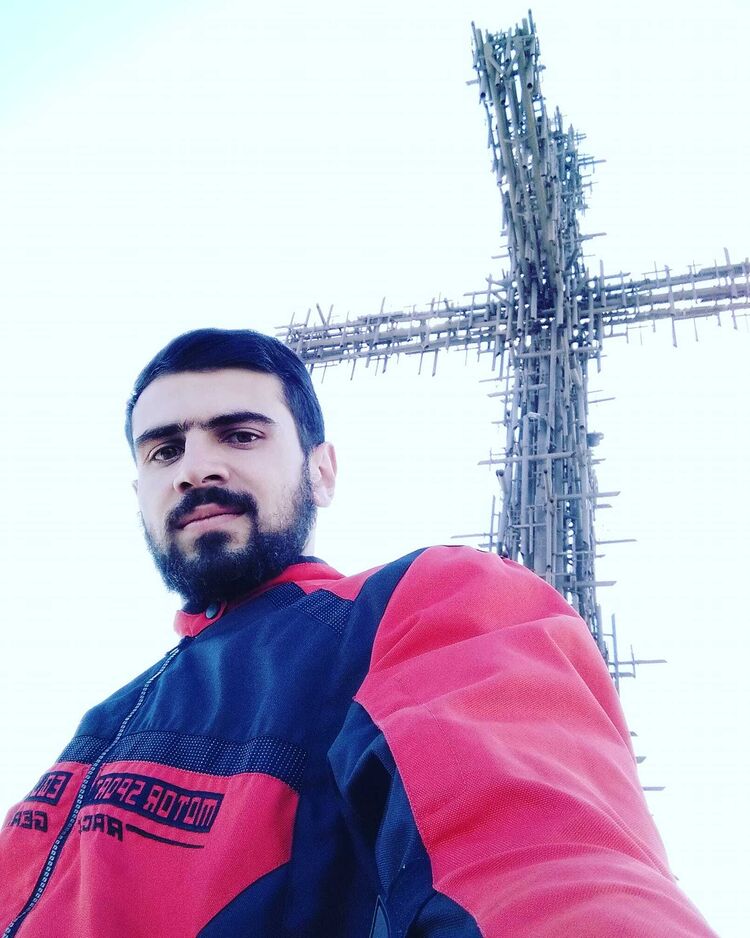  ,   Vahram, 29 ,   ,   
