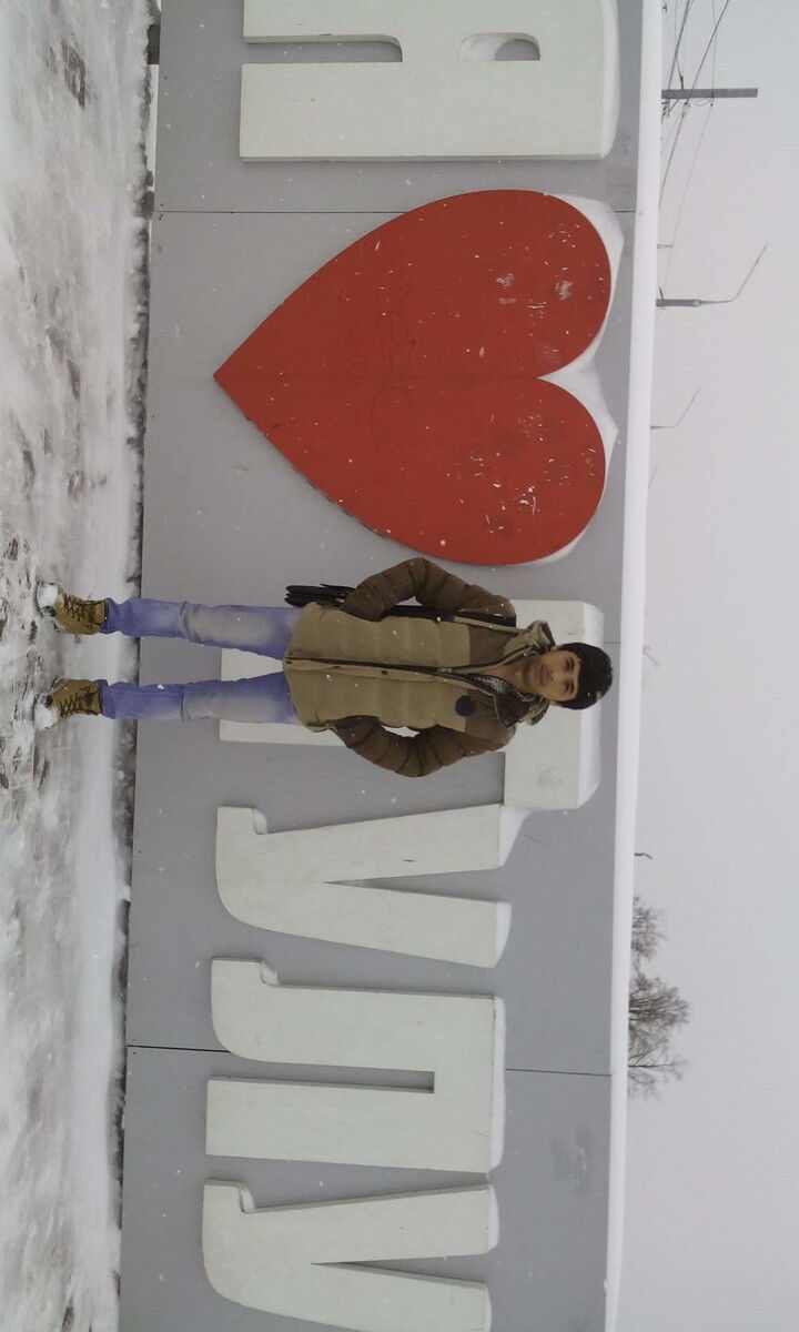 ,   Gena, 32 ,   