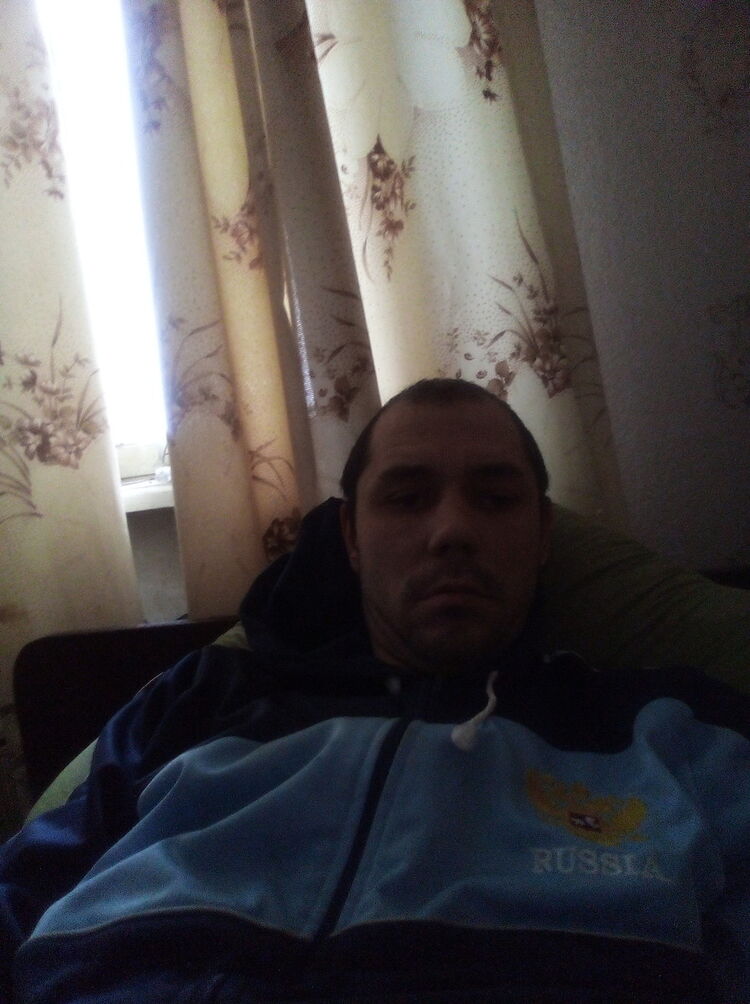  18699476  , 37 ,    