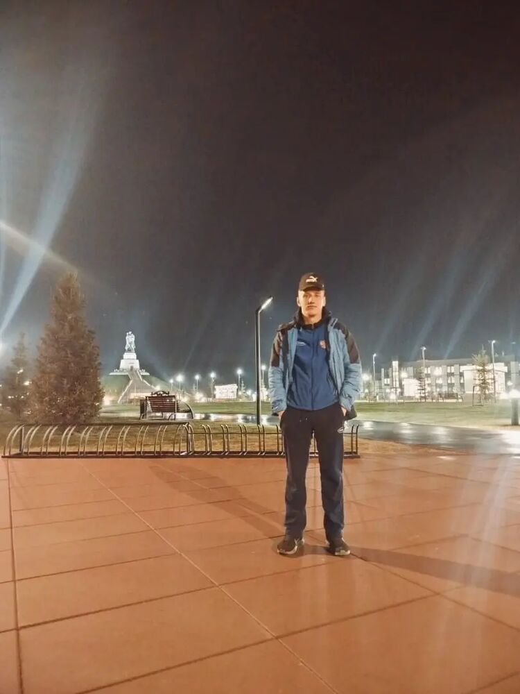  43372026  Alexey, 24 ,    