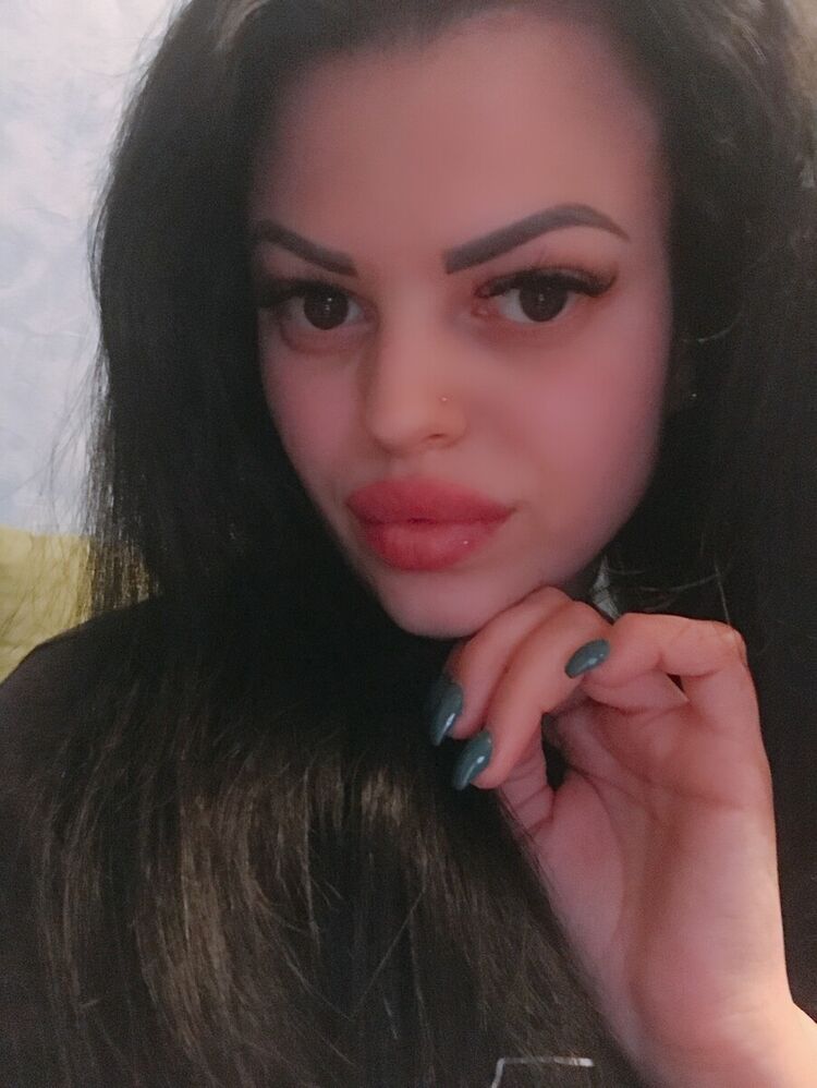  19992966  Chloe, 36 ,    