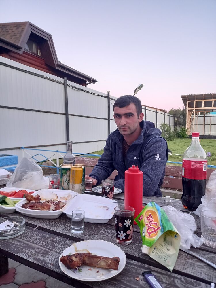  -,   Ash, 28 ,   ,   
