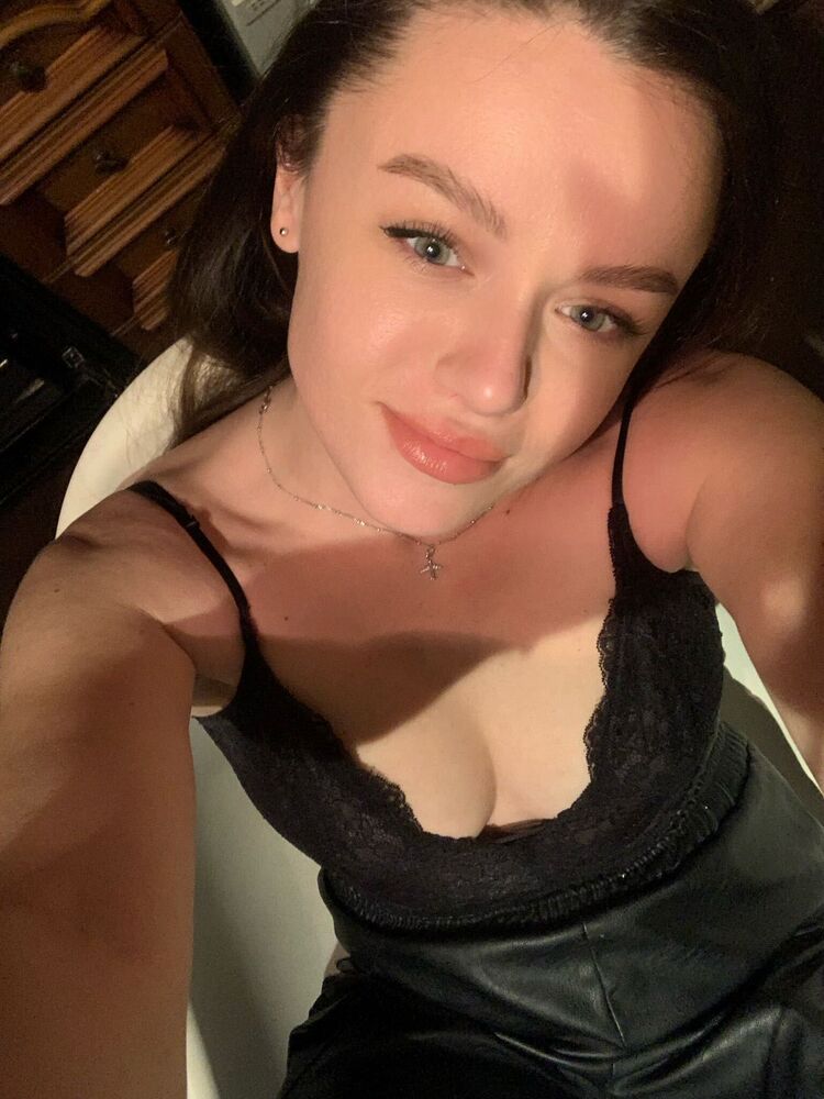  32547056  Polina, 33 ,    