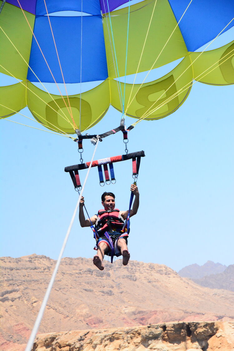  ,   Seraj, 35 ,   ,   , c 
