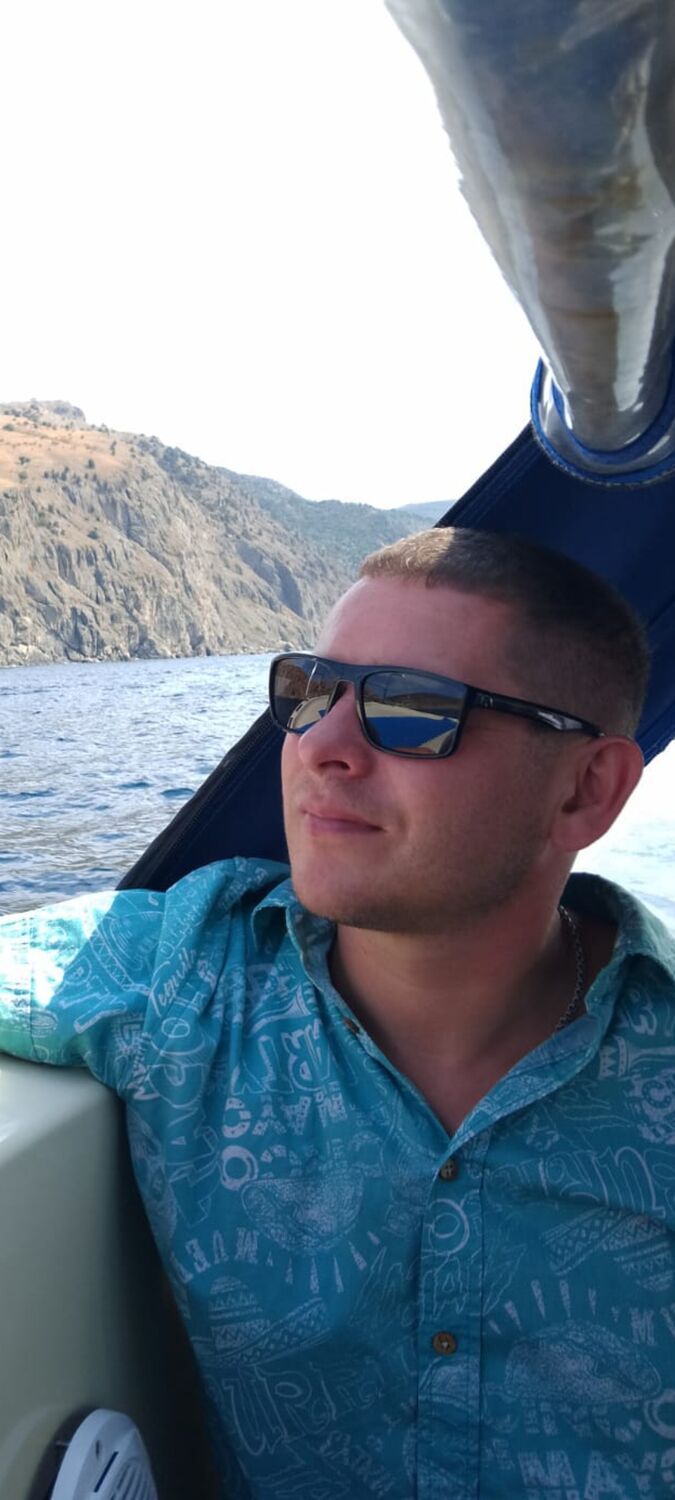  46594166  Artem, 35 ,    