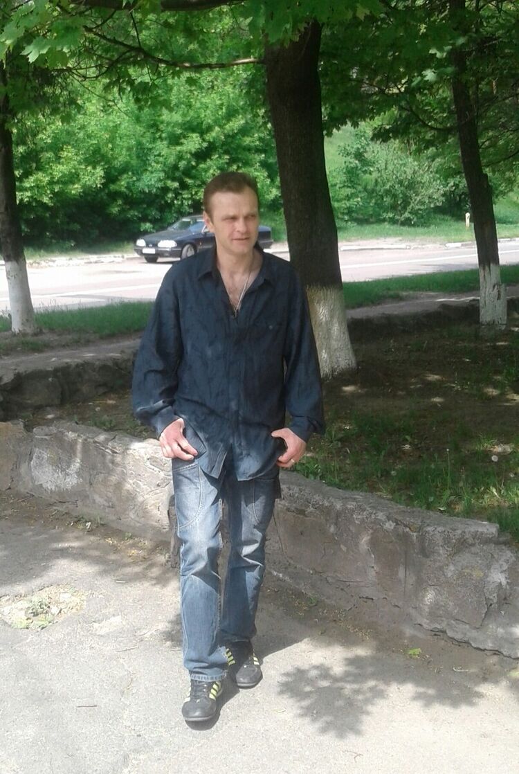  20956506  Andri, 47 ,    